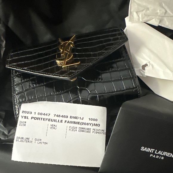 Saint Laurent Leather Wallet Gold Logo - Picture 6 of 7